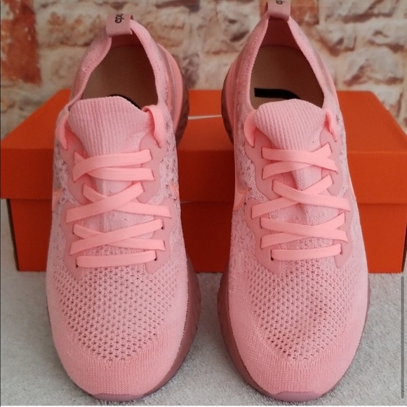 Nike Women’s Epic React Flyknit 2 Shoes - Picture 6 of 6